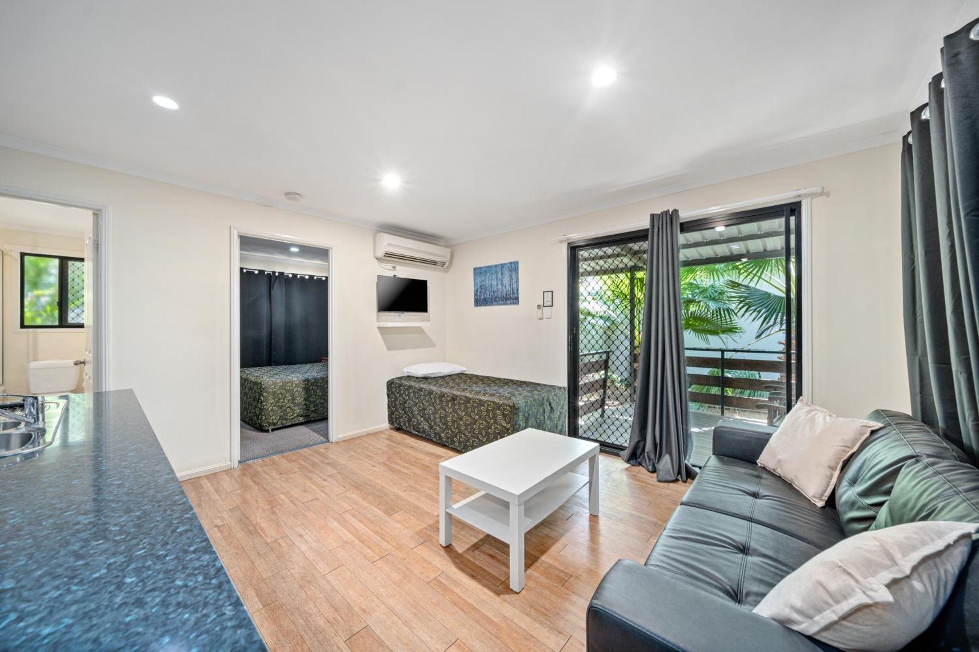 Emerald Motel Apartments Luaran gambar
