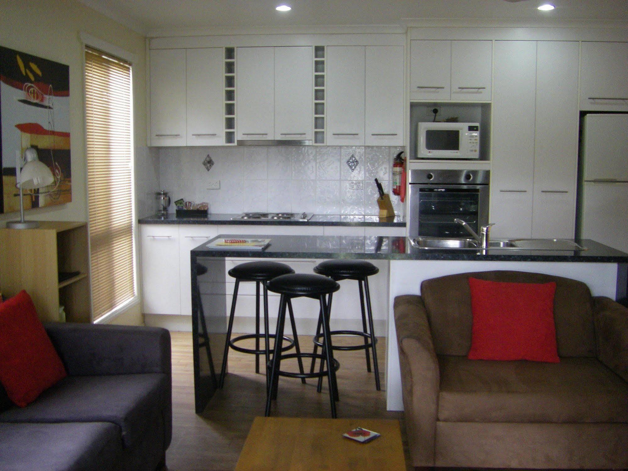 Emerald Motel Apartments Luaran gambar